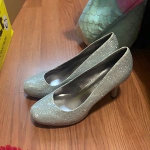 Madden girl silver heels